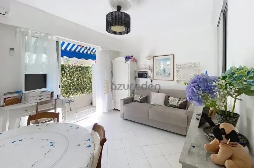 Listings 2 Studio Palm Beach Salon