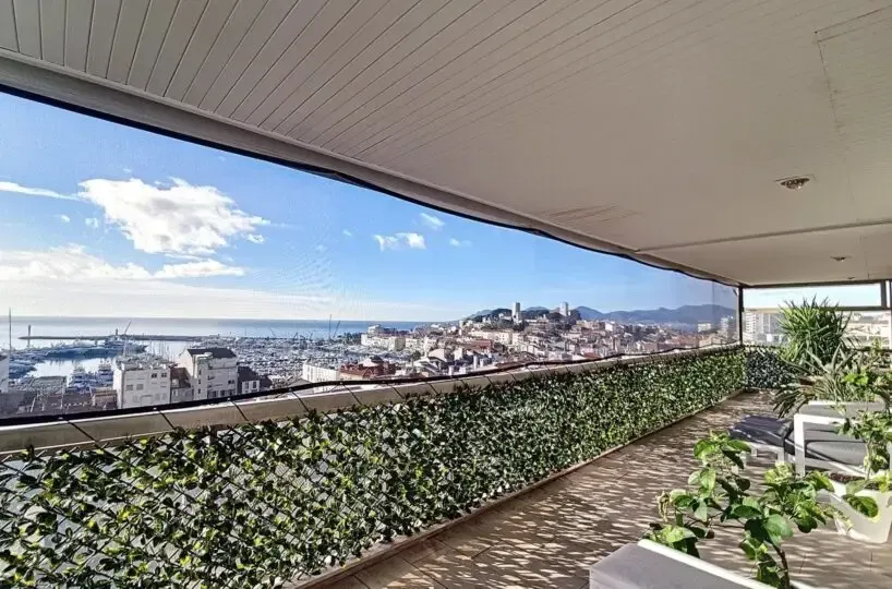 Listings 8 T4 Cannes Centre Terrasse