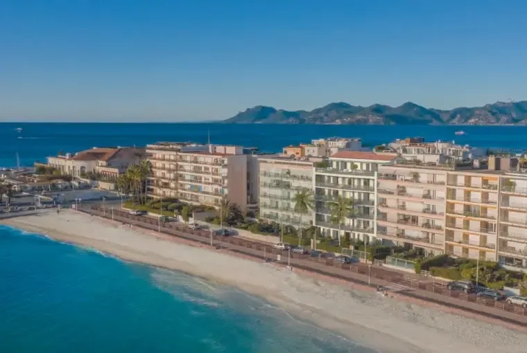 64 Bd Eugène Gazagnaire, 06400 Cannes, France