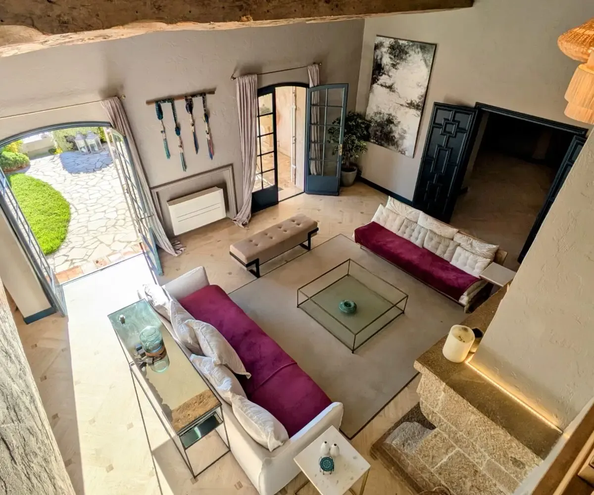 Villa T6 Mougins Salon Cathedrale