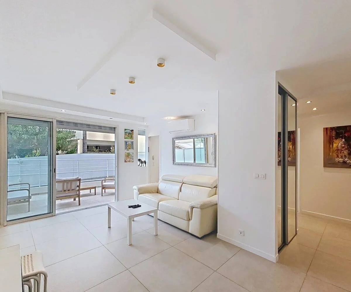 T2 RDJ Palm Beach Piece de vie