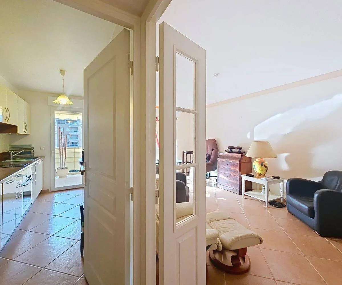 T3 Moure Rouge Sejour Cuisine