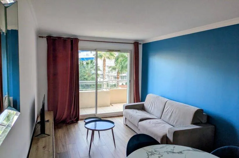 T2 Moure Rouge Salon Terrasse